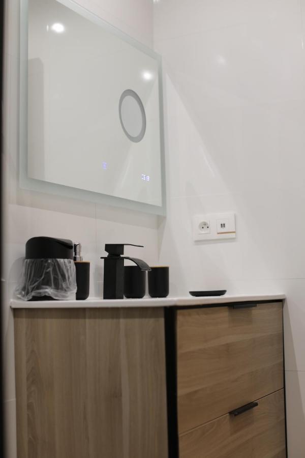 Atelier Chaleureux 40M2 - Proche Cdg Parc Des Expo Apartment Tremblay-en-France Luaran gambar