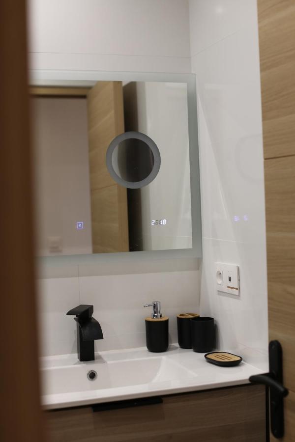 Atelier Chaleureux 40M2 - Proche Cdg Parc Des Expo Apartment Tremblay-en-France Luaran gambar
